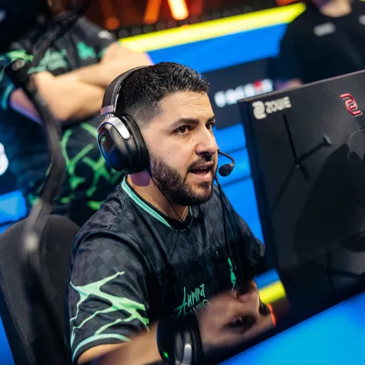 Photo of MAJ3R
