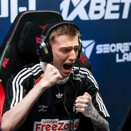 Photo of lauNX